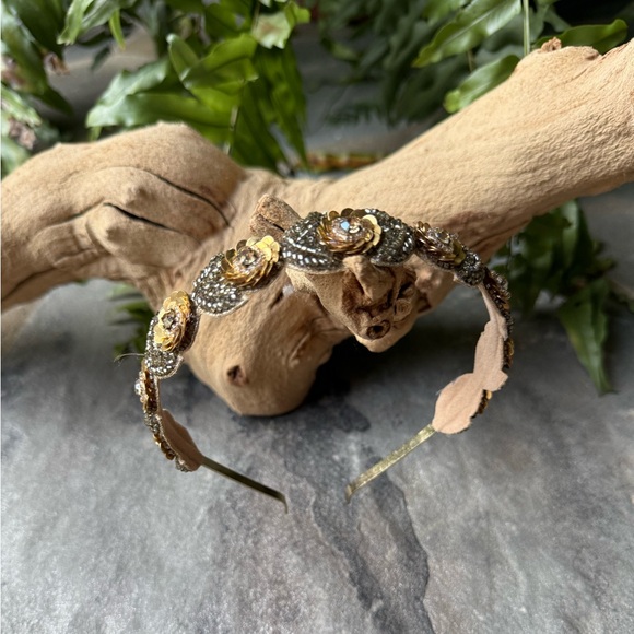 New🌟Anthropologie-Elegant Gold and Silver Embellished Headband - Picture 3 of 6